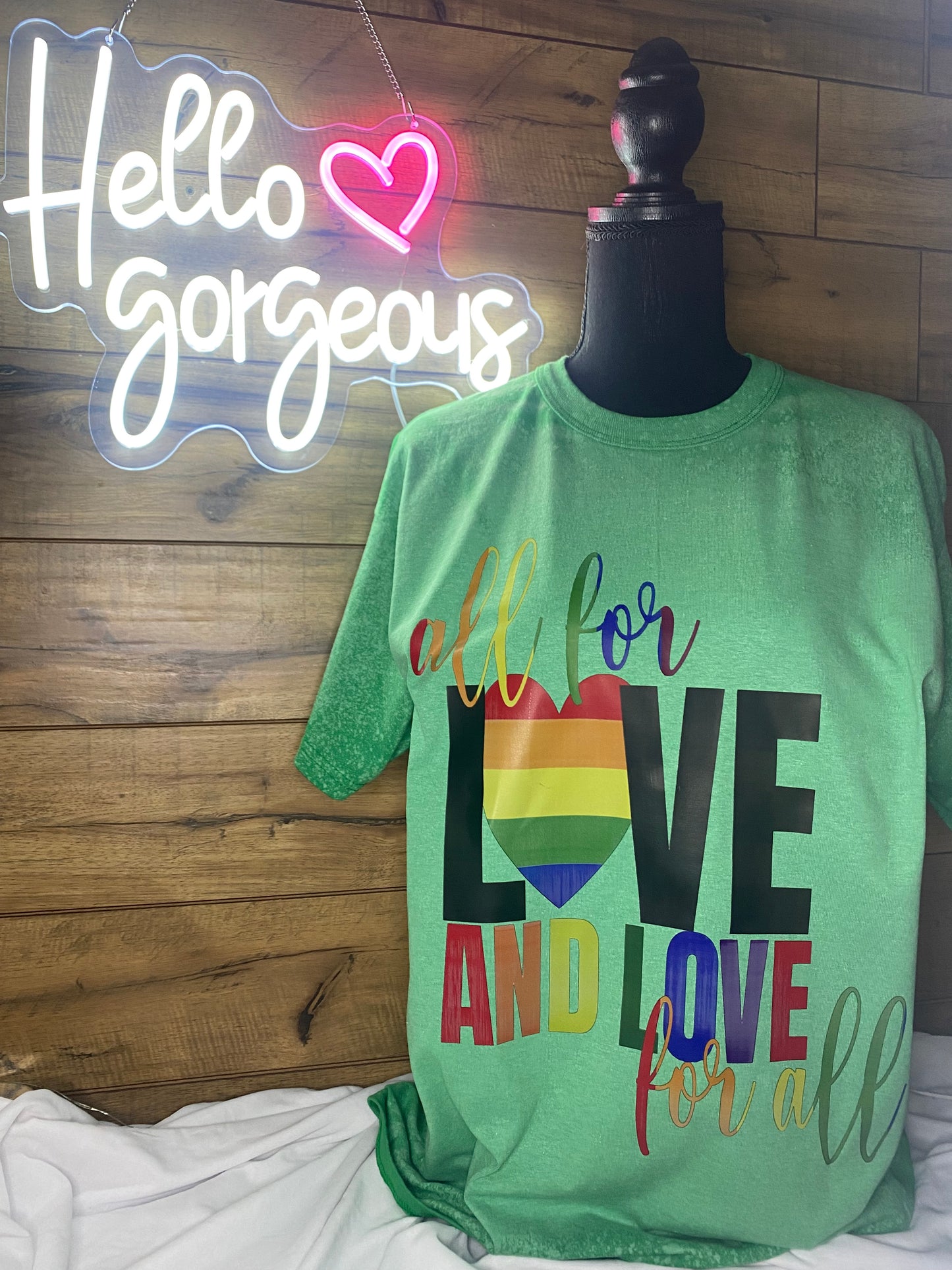 Bleached Pride Love-Shirt